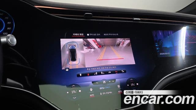 Mercedes-Benz EQS SUV 2023 — ფოტო 29/35