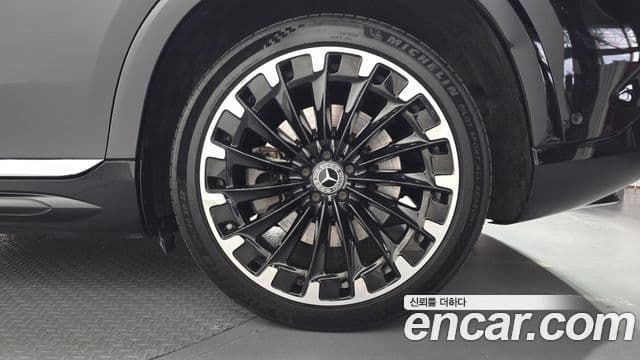 Mercedes-Benz EQS SUV 2023 — ფოტო 23/35