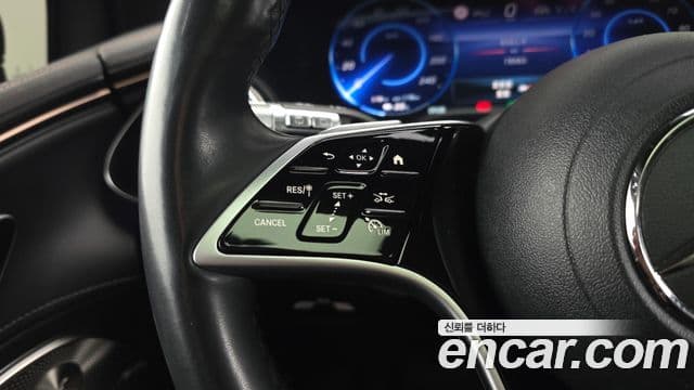 Mercedes-Benz EQS SUV 2023 — ფოტო 10/35