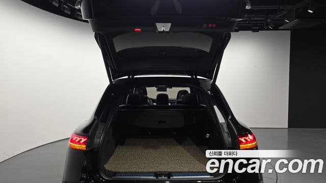 Mercedes-Benz EQS SUV 2023 — ფოტო 18/35