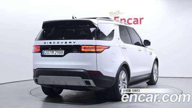 Land Rover Discovery 5 2018 — Фото 2/20