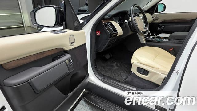 Land Rover Discovery 5 2018 — Фото 10/20