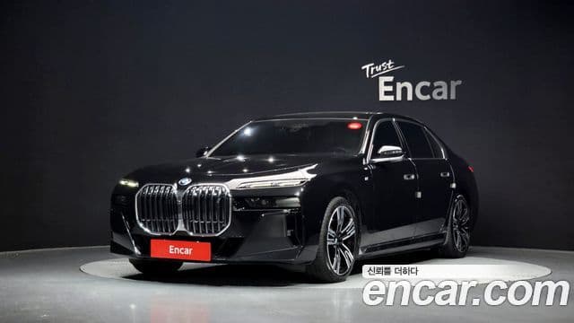 BMW i7 2024 — ფოტო 4/20