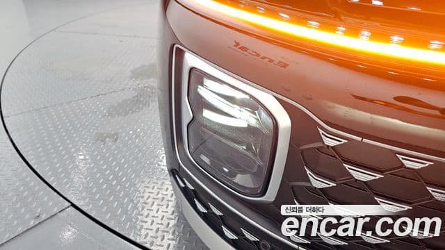 Hyundai Grandeur Hybrid 2022 — ფოტო 23/30