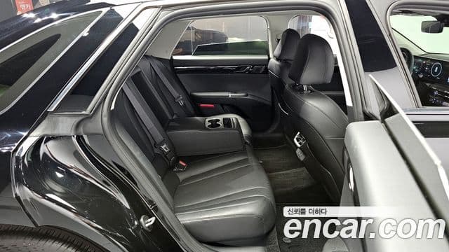 Hyundai Grandeur Hybrid 2022 — ფოტო 9/30