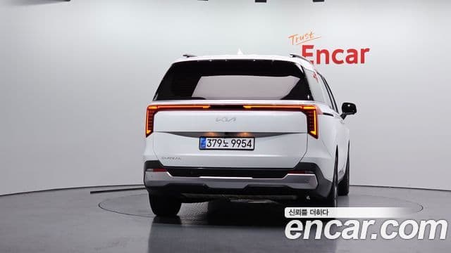 Kia Carnival 2024 — Şəkil 3/20