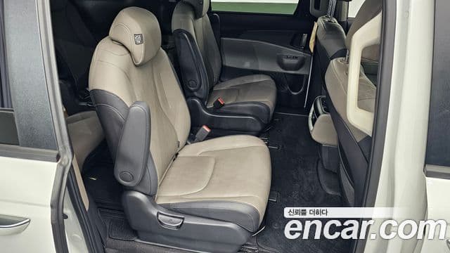 Kia Carnival 2024 — Şəkil 12/20