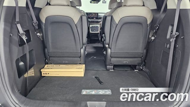 Kia Carnival 2024 — Şəkil 17/20