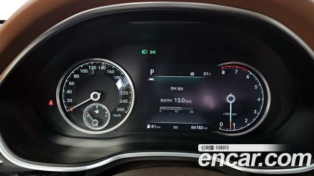 Genesis Electrified G80 2020 — Şəkil 8/20
