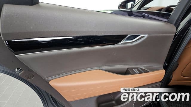 Genesis G80 2020 — Photo 18/36