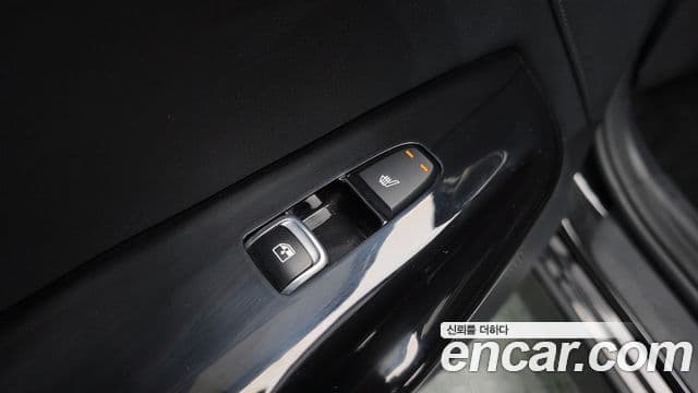 Kia K5 2023 — ფოტო 19/20