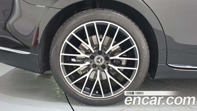 Mercedes-Benz S-Class 2024 — ფოტო 5/20
