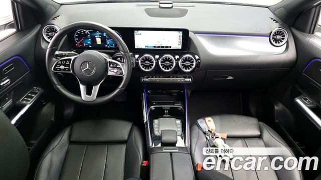 Mercedes-Benz GLA-Class 2021 — Фото 7/20
