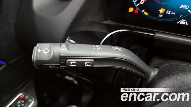 Mercedes-Benz GLA-Class 2021 — Photo 22/34
