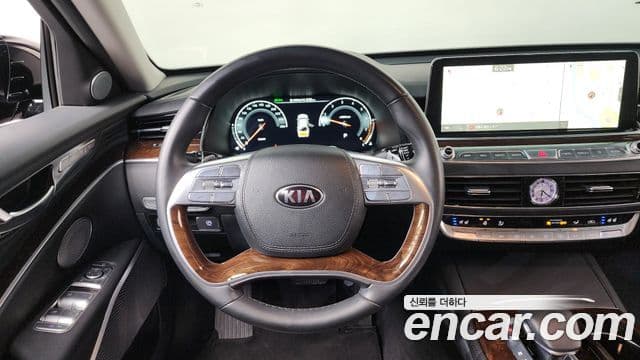 Kia The K9 2018 — ფოტო 13/20
