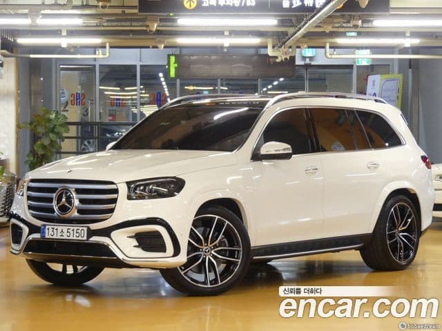 Mercedes-Benz GLS-Class 2025 — Photo 1/20