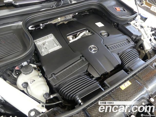 Mercedes-Benz GLS-Class 2025 — Photo 6/20