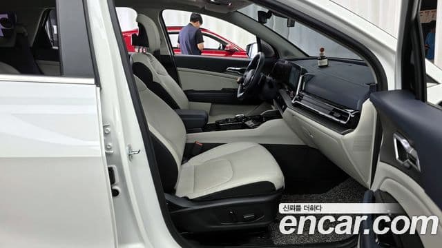 Kia Sportage 2021 — Фото 11/20
