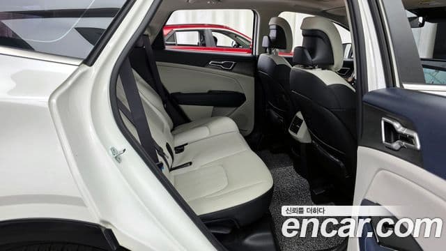 Kia Sportage 2021 — Фото 12/20
