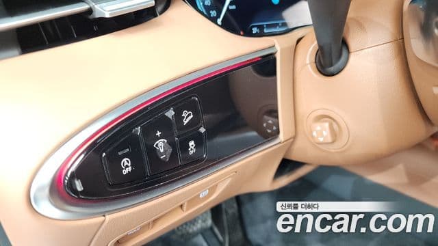 Genesis GV70 2021 — Photo 20/37