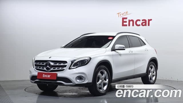 Mercedes-Benz GLA-Class 2019 — Şəkil 4/20