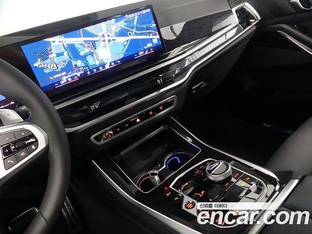 BMW X5 2025 — ფოტო 15/20