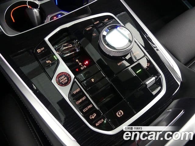 BMW X5 2025 — ფოტო 16/20