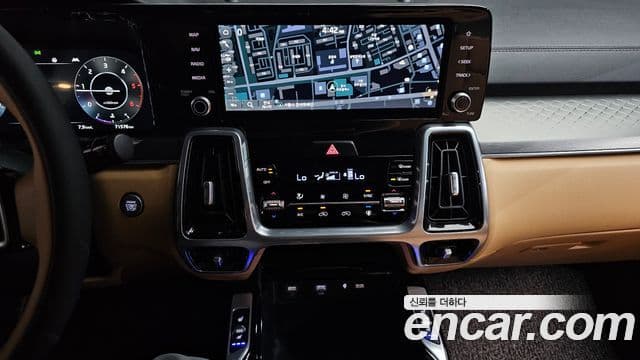 Kia Sorento 2022 — Фото 14/20