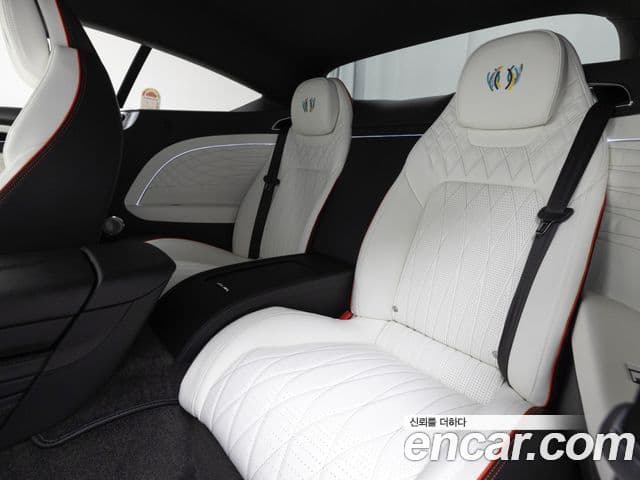 Bentley Continental GT 2024 — Şəkil 12/19