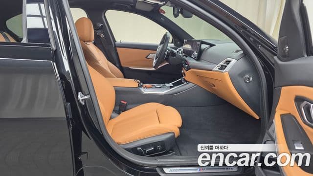 BMW 3 Series 2025 — Photo 17/33
