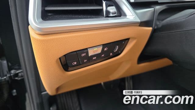 BMW 3 Series 2025 — Photo 31/33