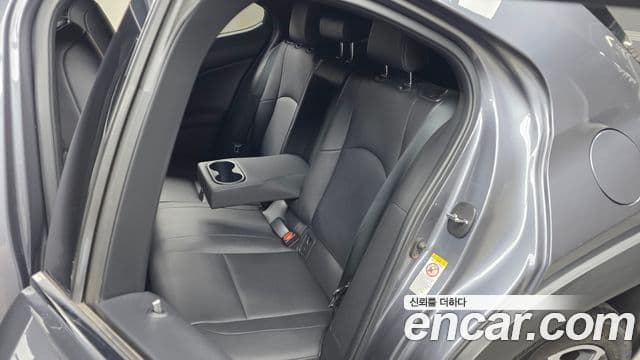 Lexus UX250h 2019 — ფოტო 12/20
