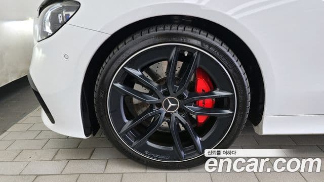 Mercedes-Benz E-Class 2023 — Şəkil 9/32