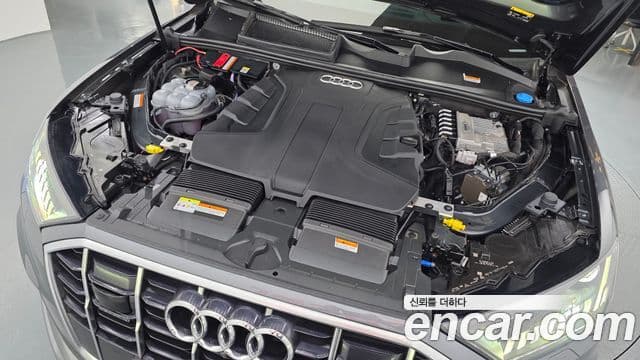Audi Q7 2022 — Şəkil 6/20