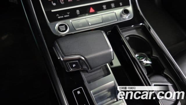 Audi Q7 2022 — Şəkil 9/20