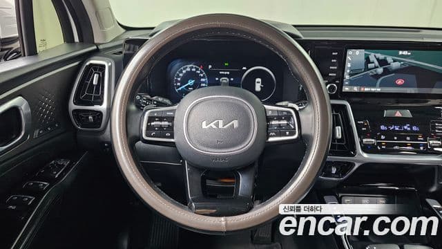 Kia Sorento 2023 — Şəkil 13/20