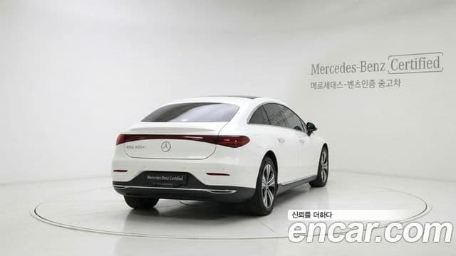 Mercedes-Benz EQE 2022 — Photo 9/12