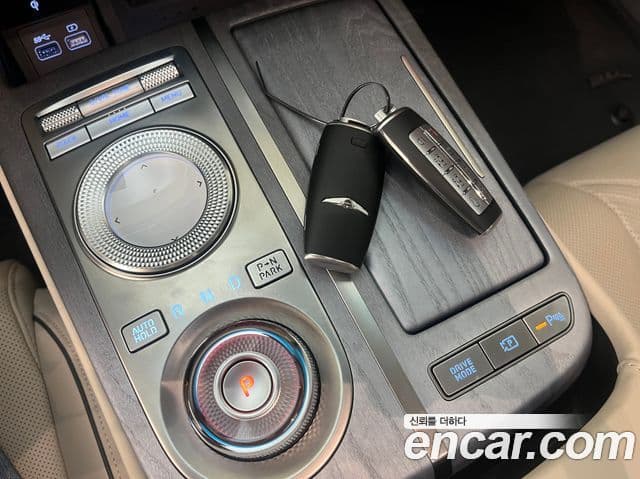 Genesis Electrified G80 2022 — Şəkil 8/20