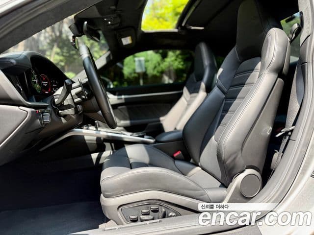Porsche 911 2020 — Şəkil 14/18