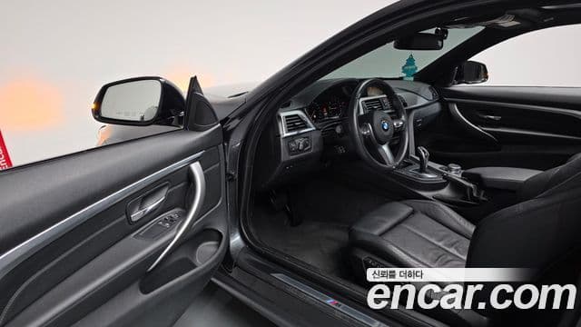 BMW 4 Series 2018 — Фото 10/20