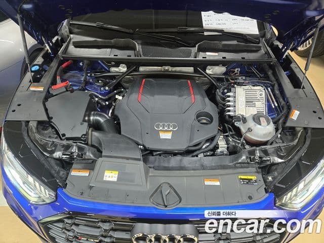 Audi SQ5 2022 — ფოტო 19/20