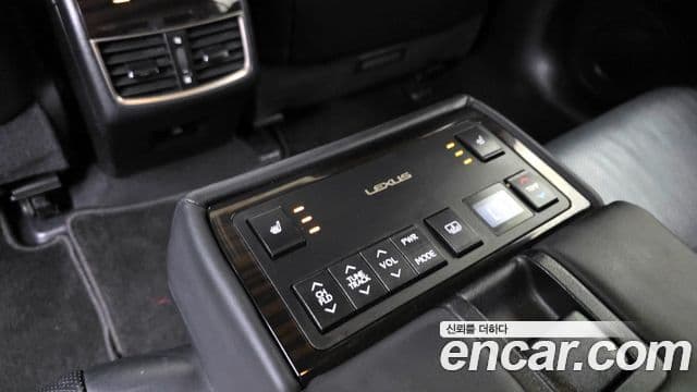 Lexus ES300h 2018 — ფოტო 19/20
