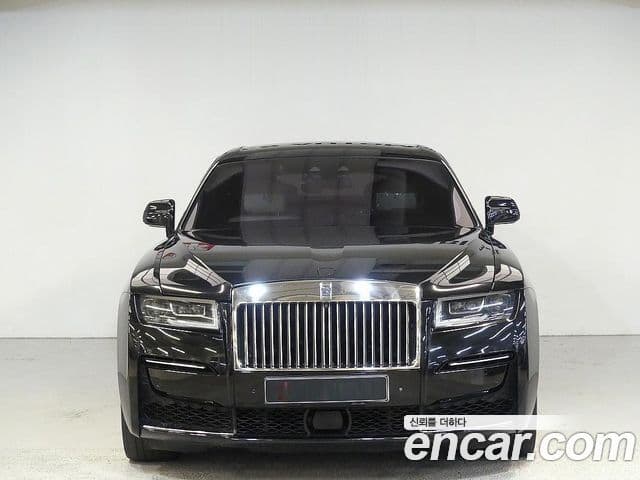 Rolls-Royce Ghost 2021 — Photo 19/20