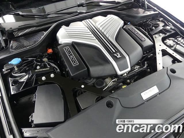 Rolls-Royce Ghost 2021 — Photo 6/20
