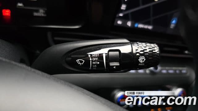 Hyundai The New Avante Hybrid 2021 — Photo 8/30