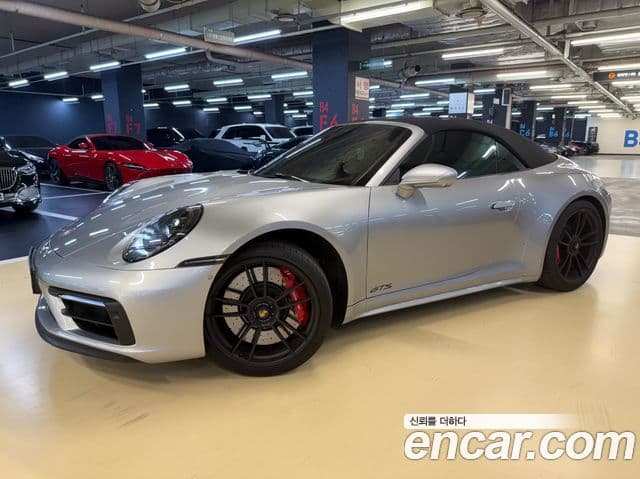 Porsche 911 2022 — ფოტო 2/19