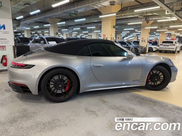 Porsche 911 2022 — ფოტო 4/19