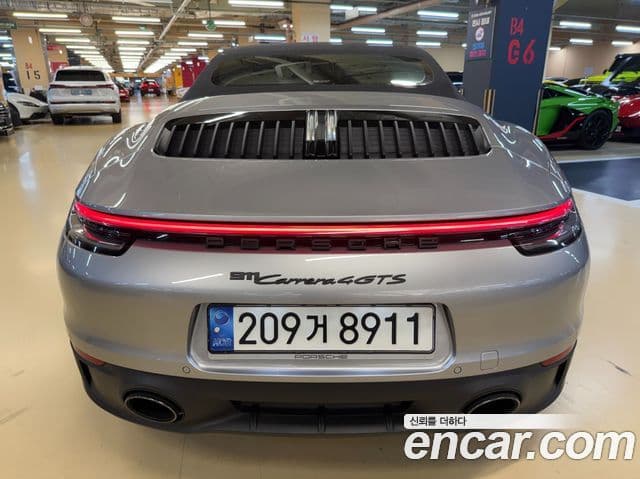Porsche 911 2022 — ფოტო 5/19