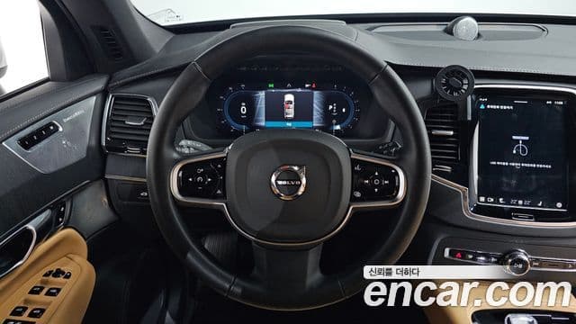 Volvo XC90 2025 — Фото 14/20