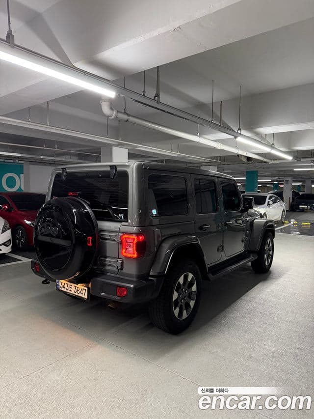 Jeep Wrangler 2021 — ფოტო 2/13